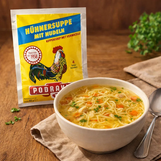 Hühnersuppe im Teller