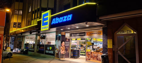 EDEKA Abaza Markt in Essen-Kray, Zur Beckhove 27–29 – Eingang am Abend